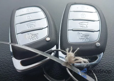 2019 Hyundai Tucson Sport z USA, uszkodzony, nr VIN KM8J33AL6KU980590